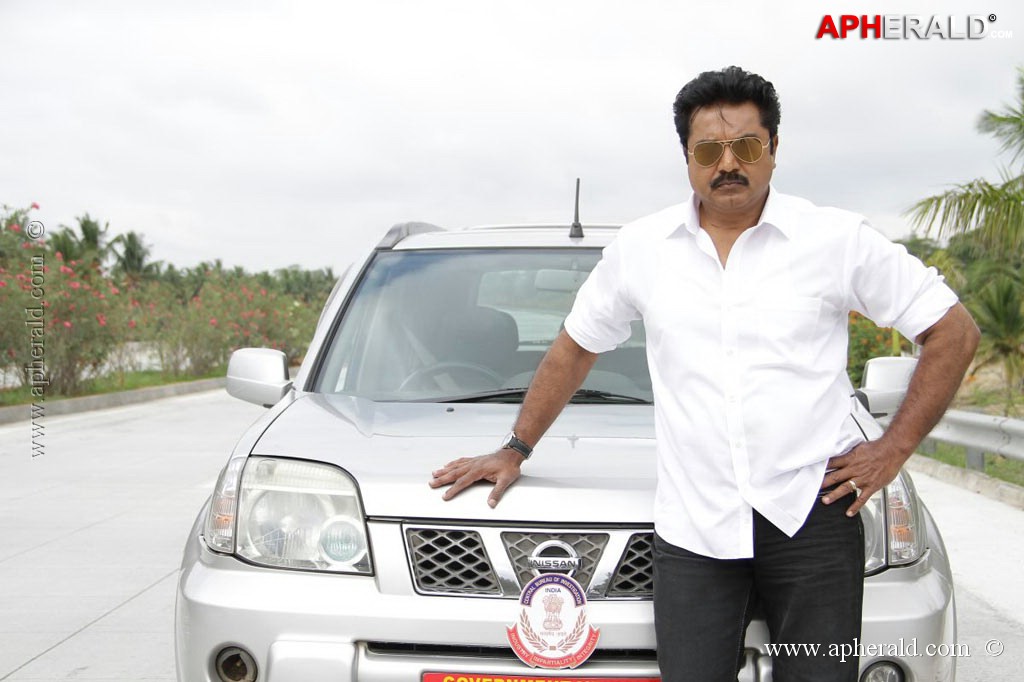 Nimirnthu Nil Tamil Movie Stills