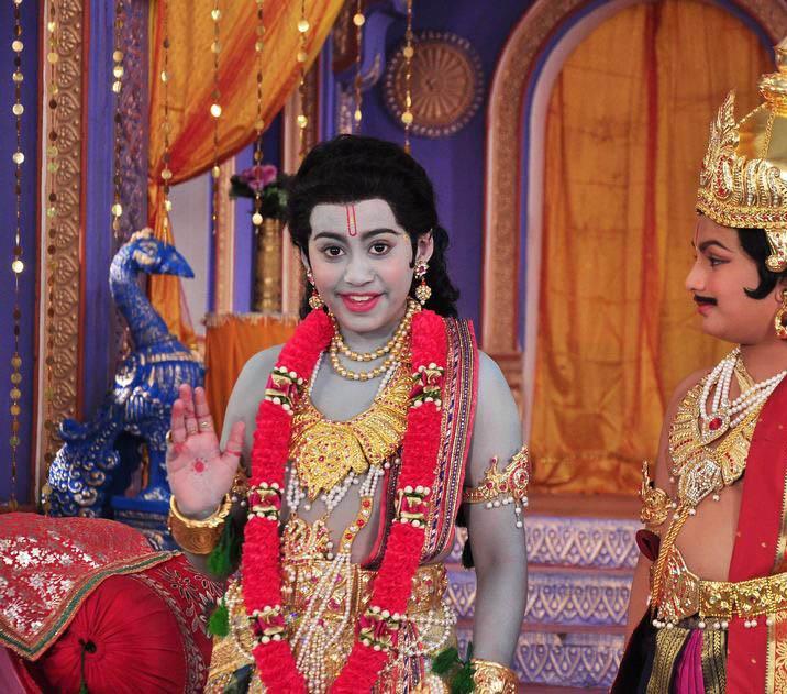 NTR As Sri Krishna In Dana Veera Sura Karna Movie