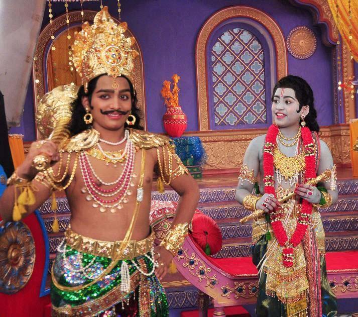 NTR As Sri Krishna In Dana Veera Sura Karna Movie