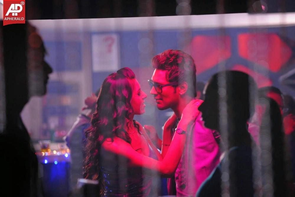 Nuvvala Nenila Movie Latest Photos