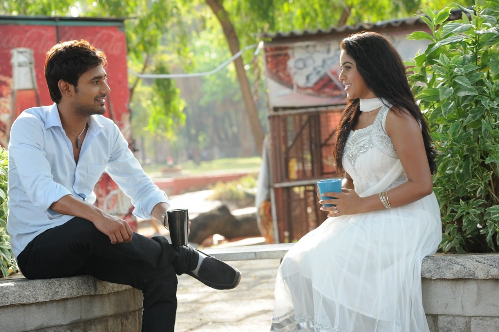 Nuvvala Nenila Movie New Stills