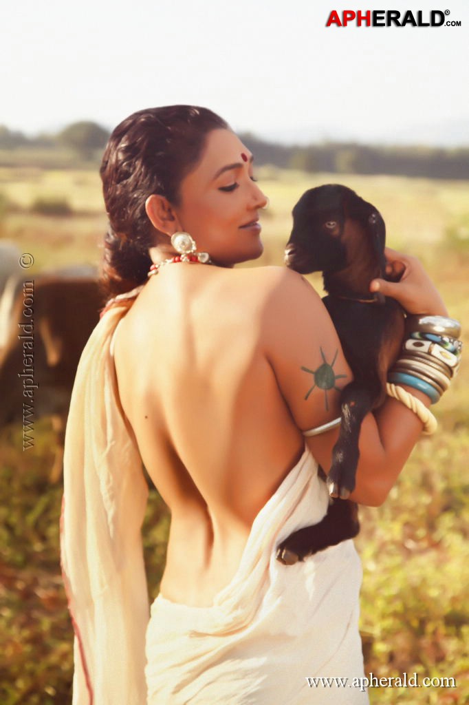 O Malli Movie New Stills