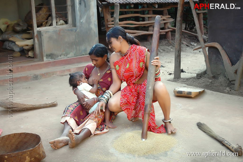 O Malli Movie New Stills