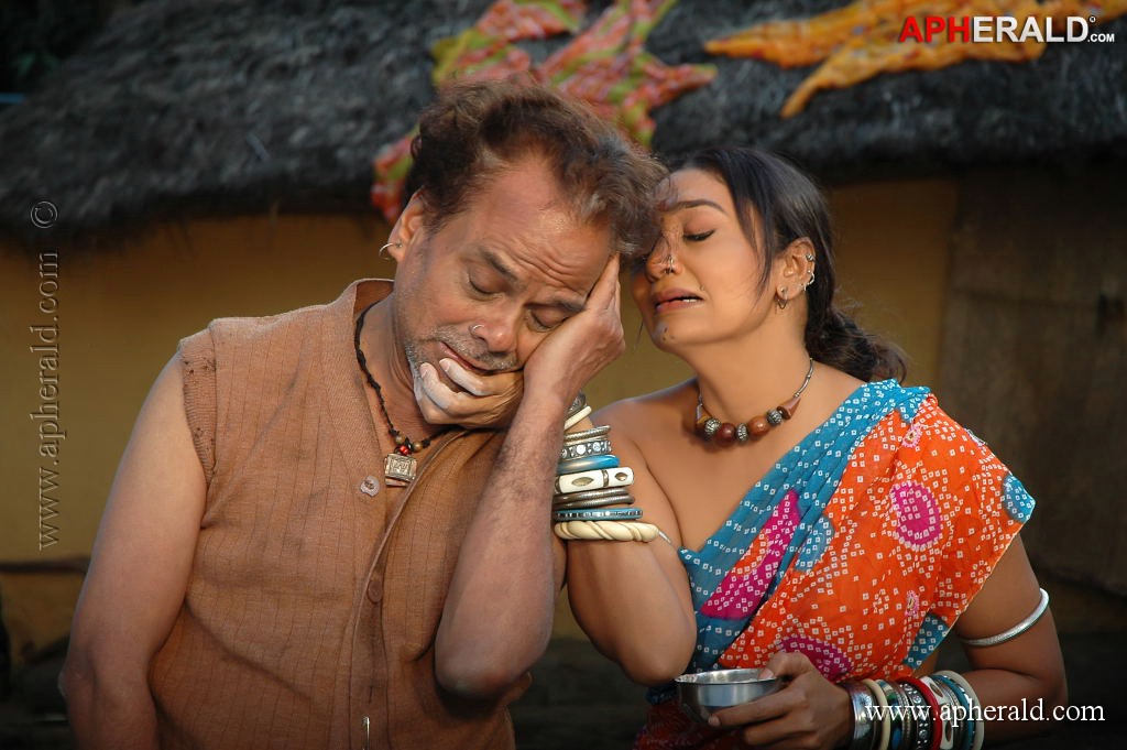 O Malli Movie New Stills