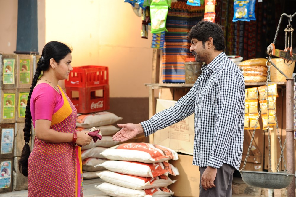 O Manishi Katha Movie New Stills