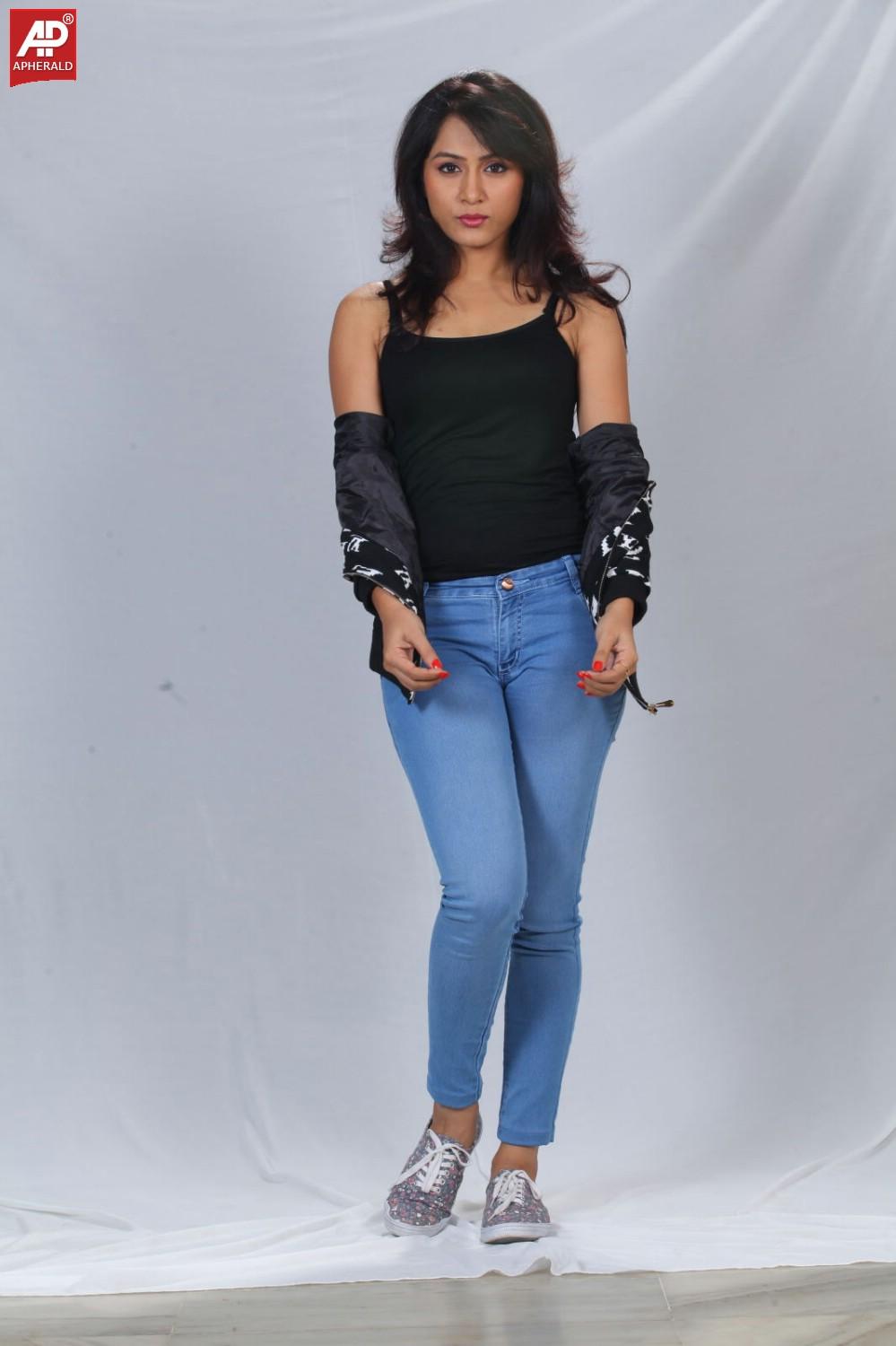 Oh Cheliya Naa Priya Sakiya Movie Stills