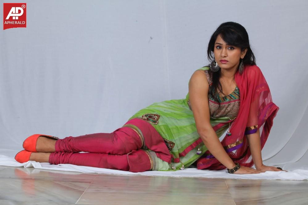 Oh Cheliya Naa Priya Sakiya Movie Stills
