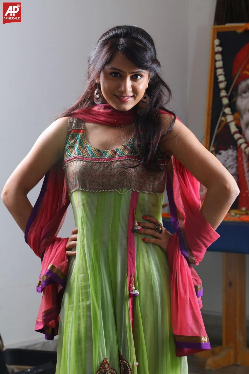 Oh Cheliya Naa Priya Sakiya Movie Stills