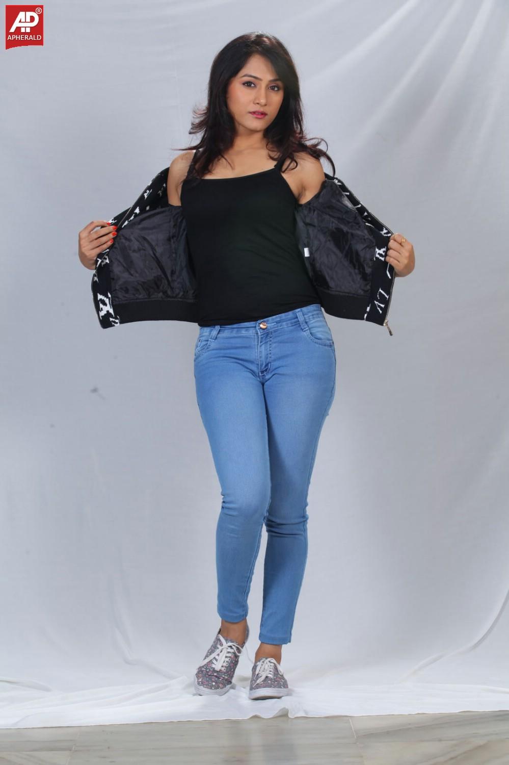 Oh Cheliya Naa Priya Sakiya Movie Stills