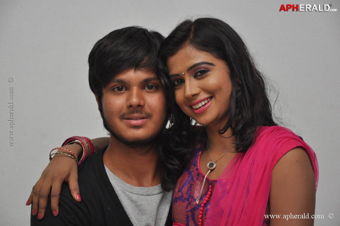 Oka Hindu Oka Muslim Movie Stills