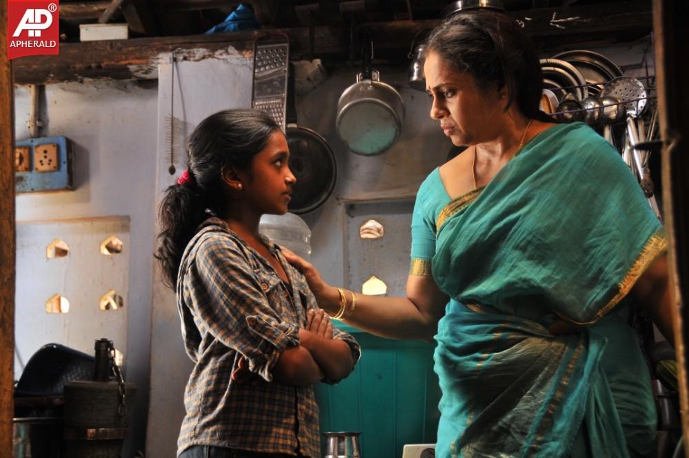 Oka Rathri Movie Spicy Pics