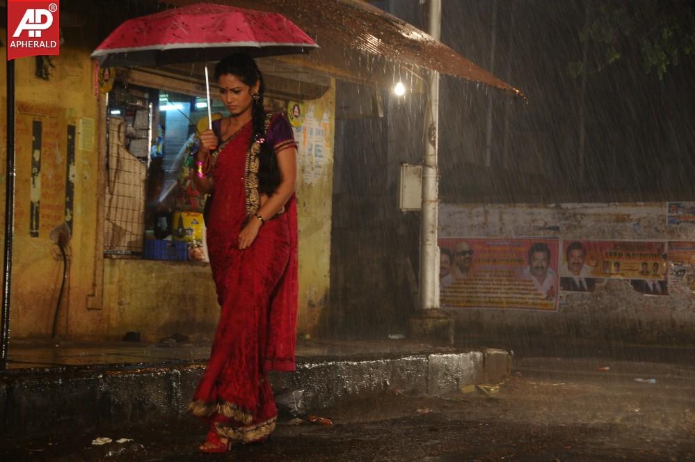 Oka Rathri Movie Spicy Pics