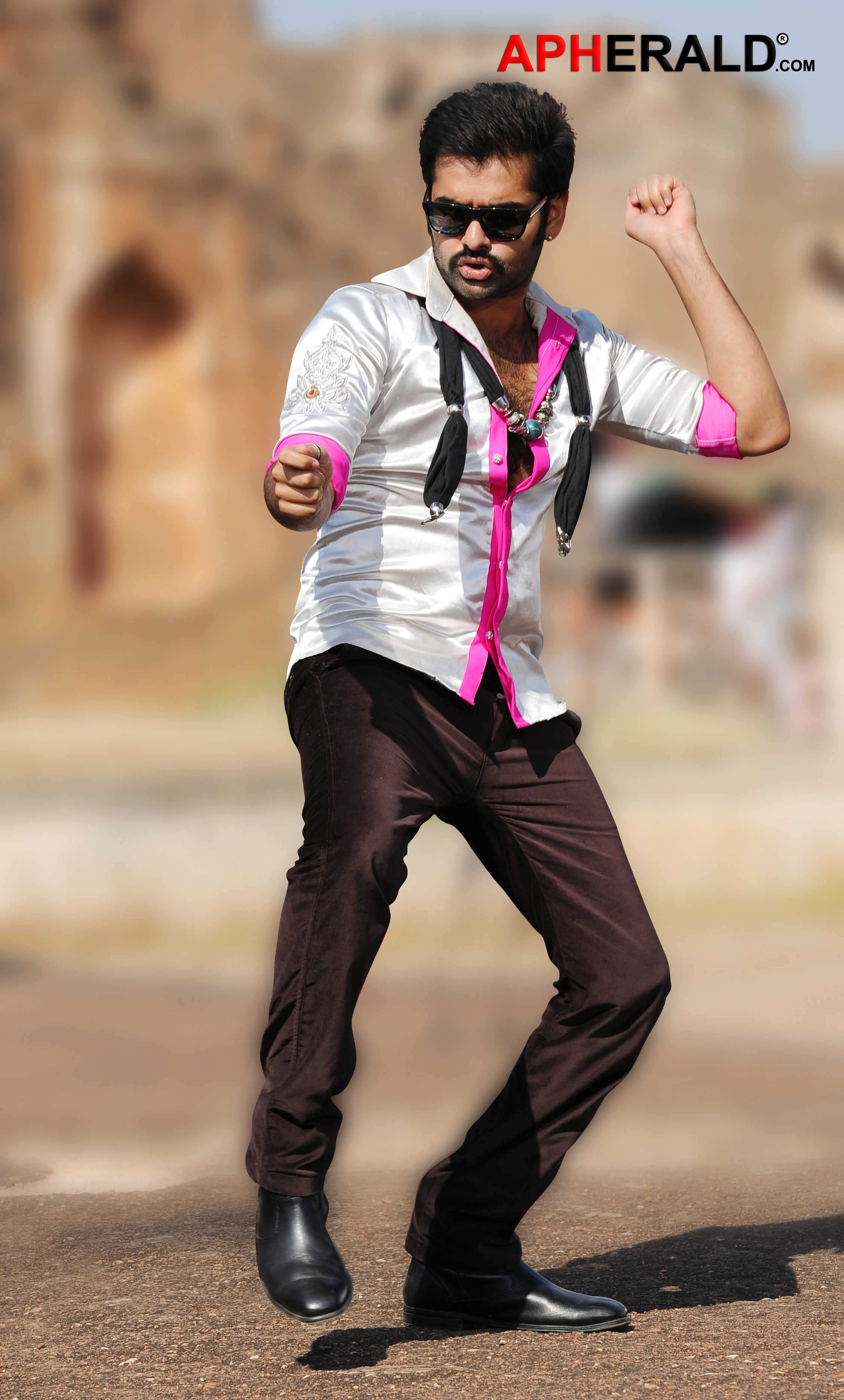 Ongole Gitta Movie Stills