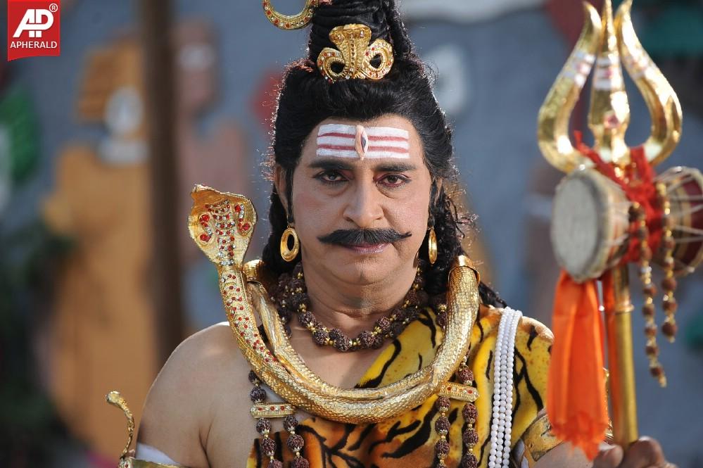 Ori Devudoy Movie wroking Photos