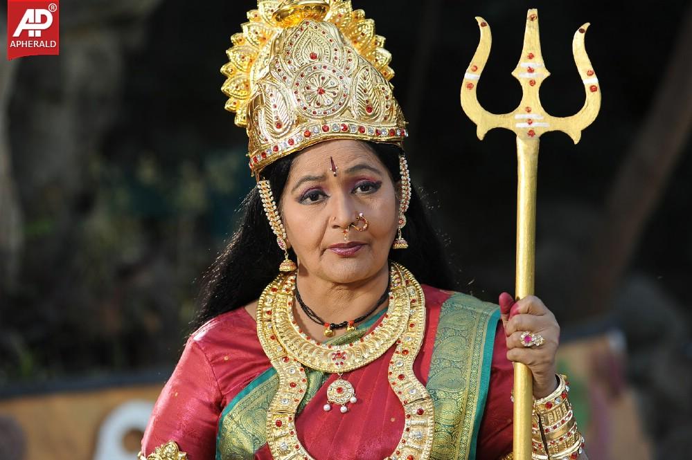 Ori Devudoy Movie wroking Photos