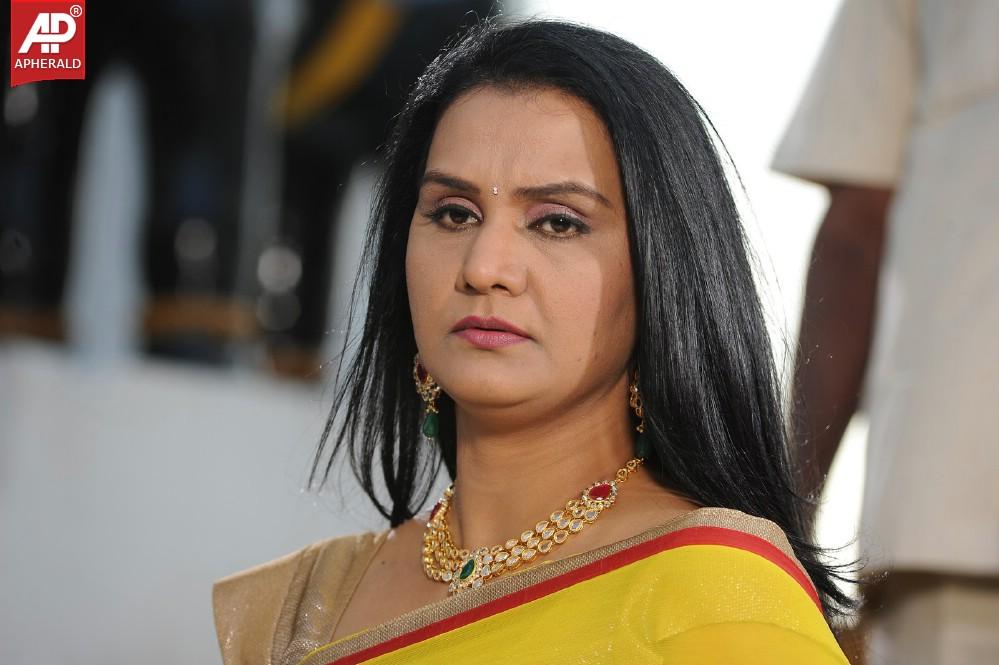 Ori Devudoy Movie wroking Photos