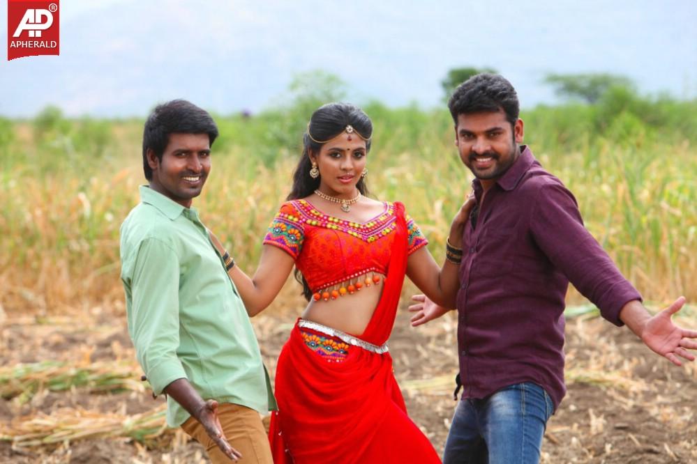 Oru Oorla Rendu Raja Movie latest Stills