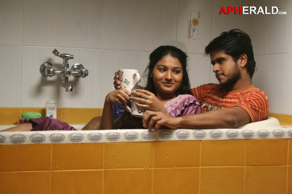 Osei Osei Vadilesi Vellipoke Movie Stills