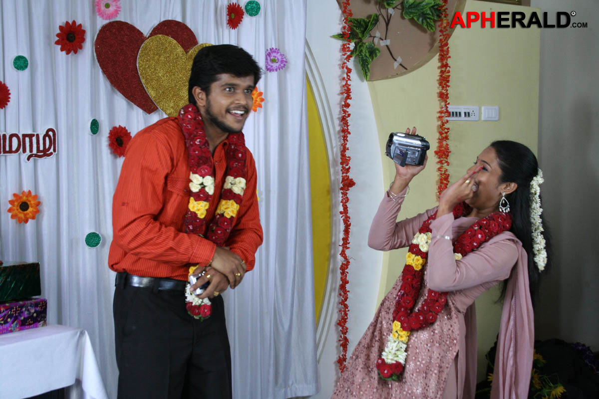 Osei Osei Vadilesi Vellipoke Movie Stills