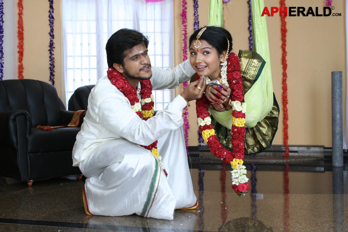 Osei Osei Vadilesi Vellipoke Movie Stills