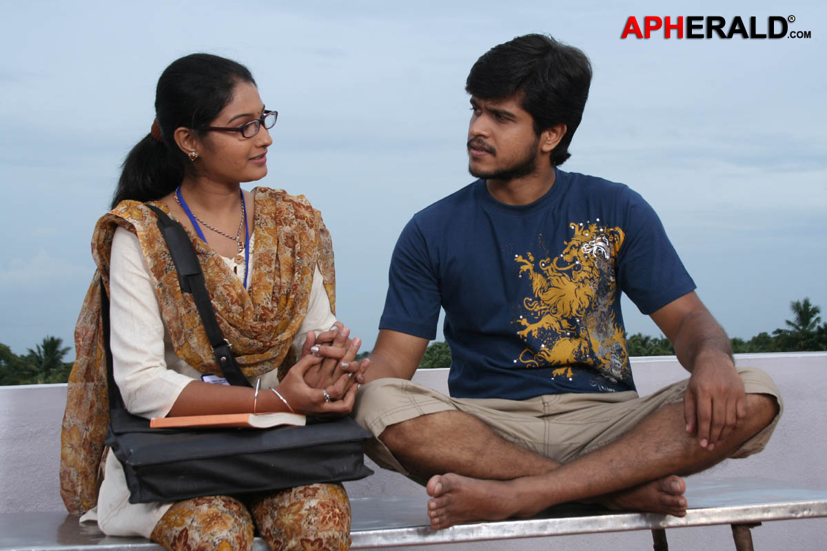 Osei Osei Vadilesi Vellipoke Movie Stills