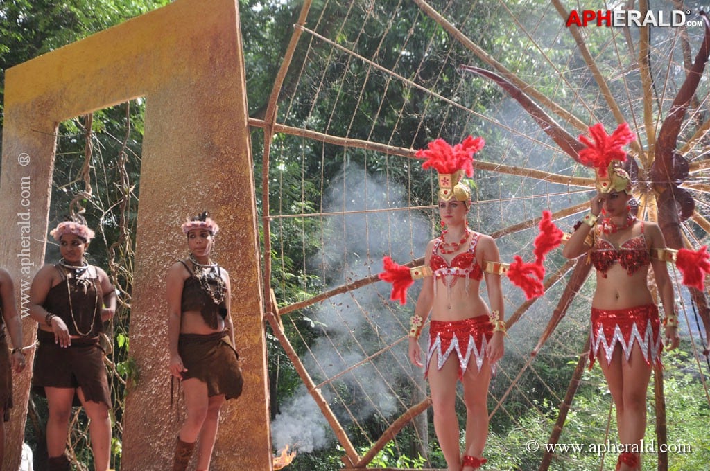 Padam Pesum Tamil Movie Shooting Spot