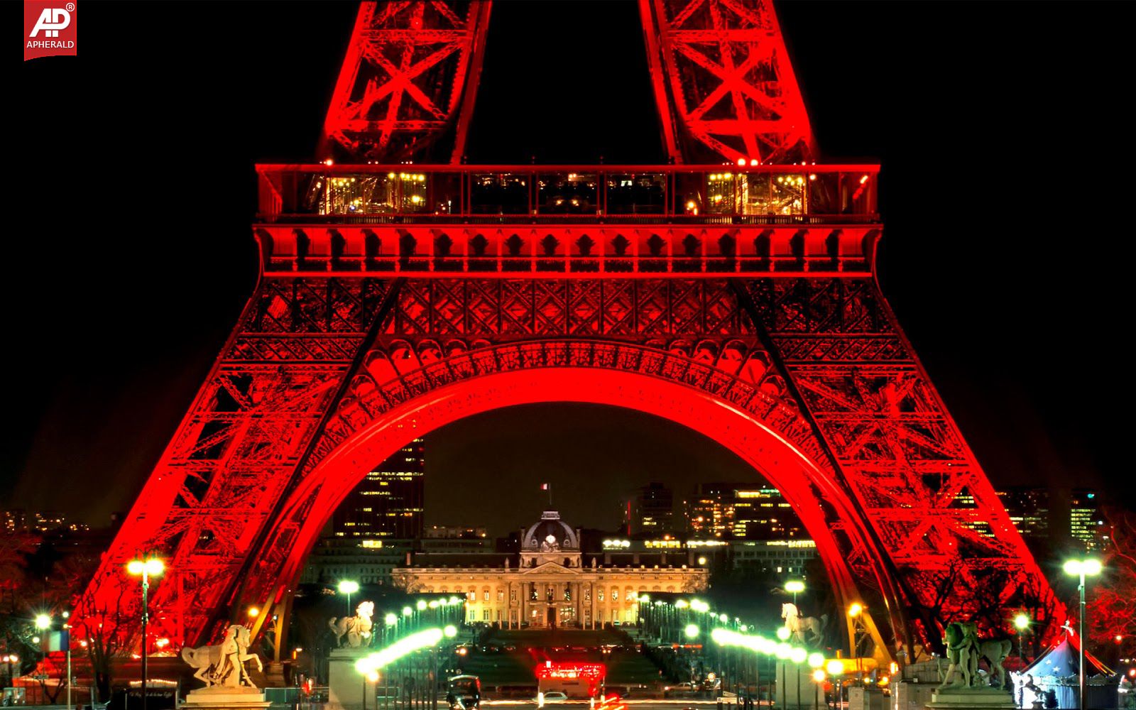 FEEL GOOD : Paris Eiffel Tower Photos