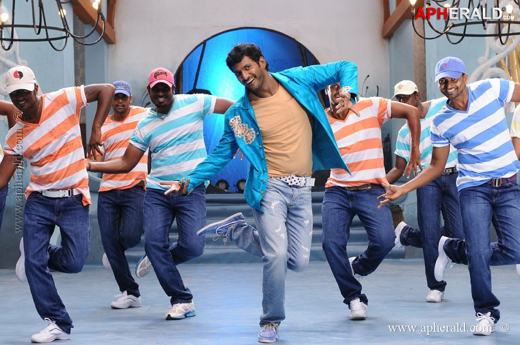 Pattathu Yaanai Movie Stills