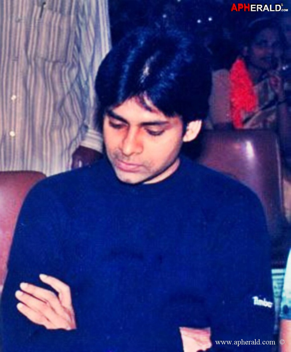 pawan kalyan unseen pictures