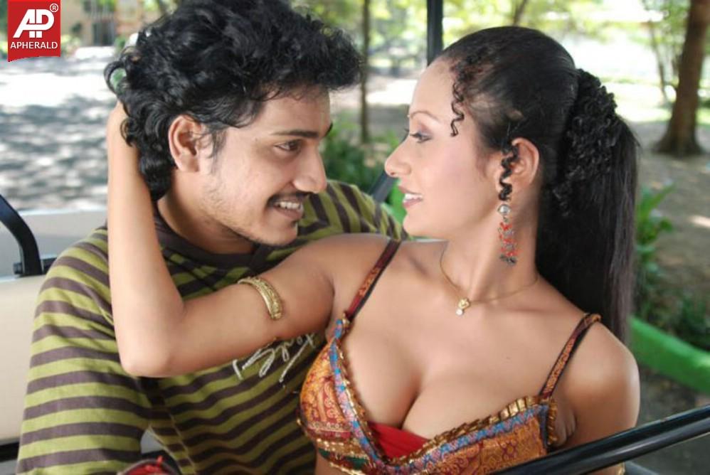 Peddalaku matrame Movie Hot Pics