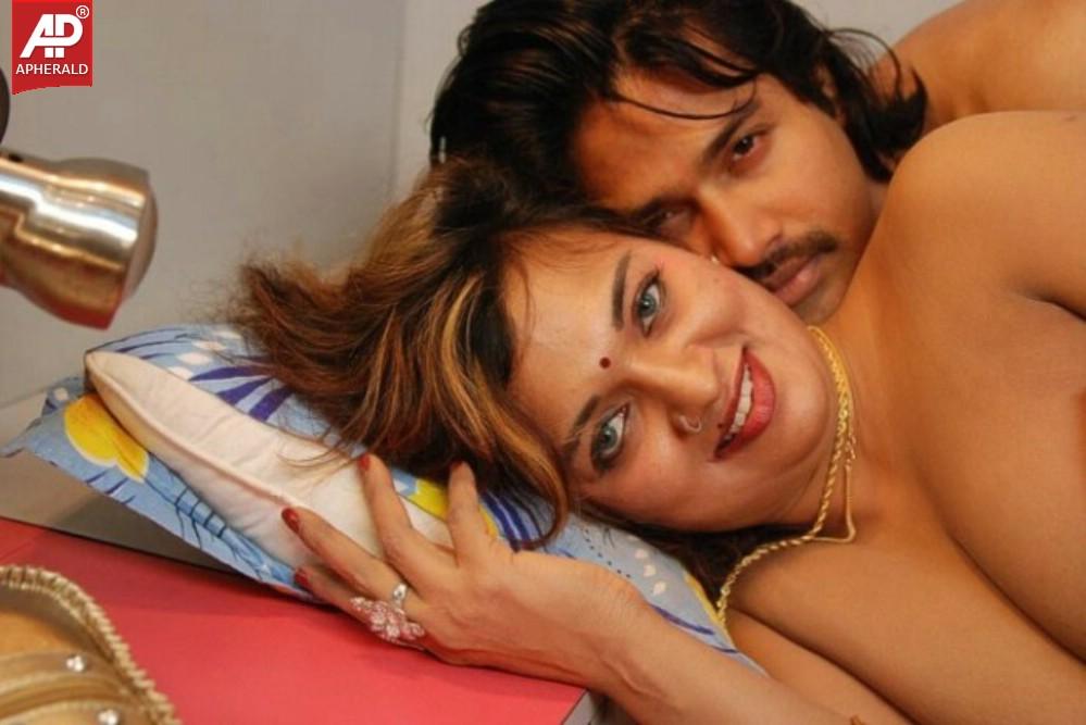 Peddalaku matrame Movie Hot Pics