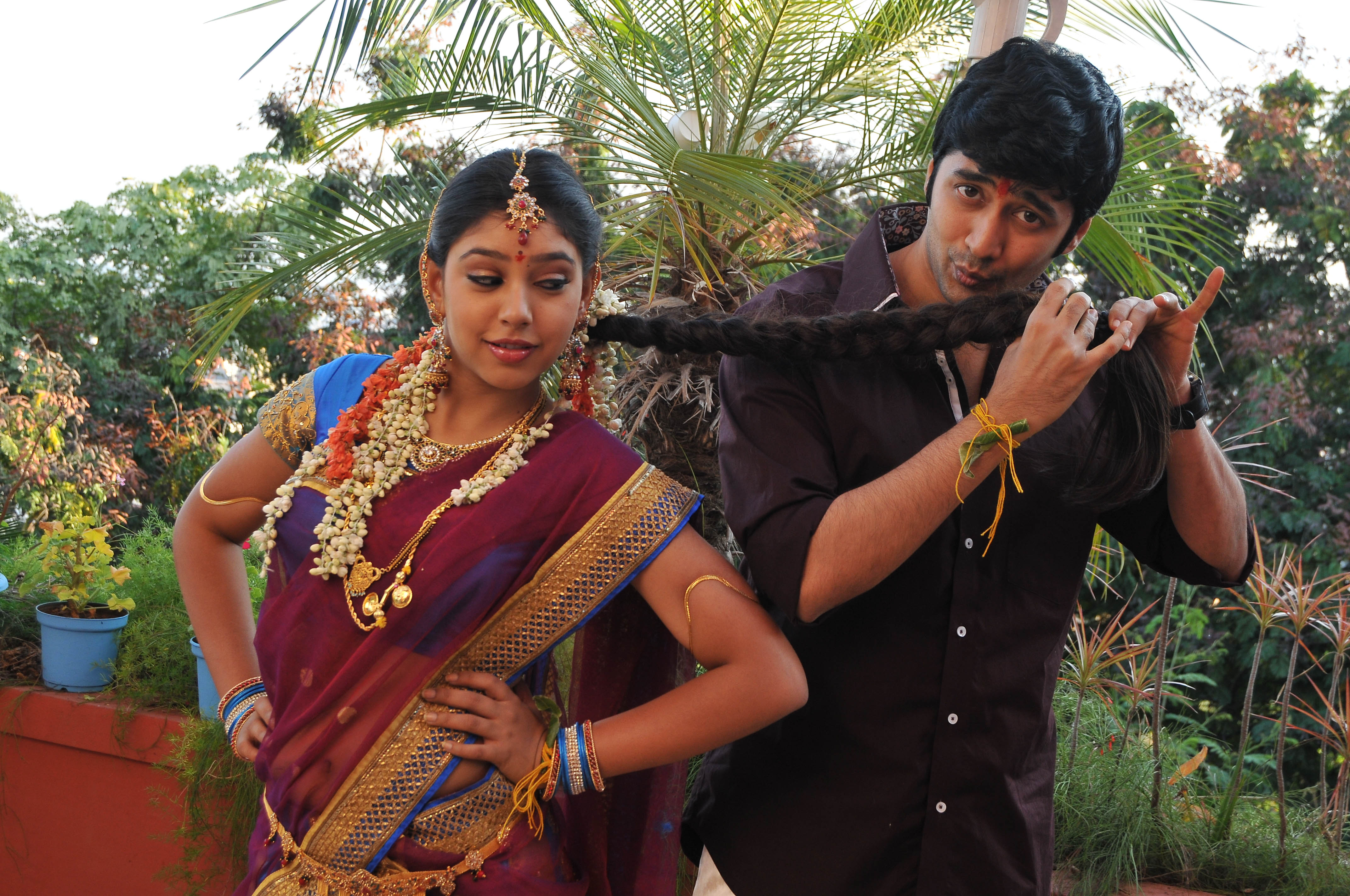 Pelli Pustakam Movie Stills