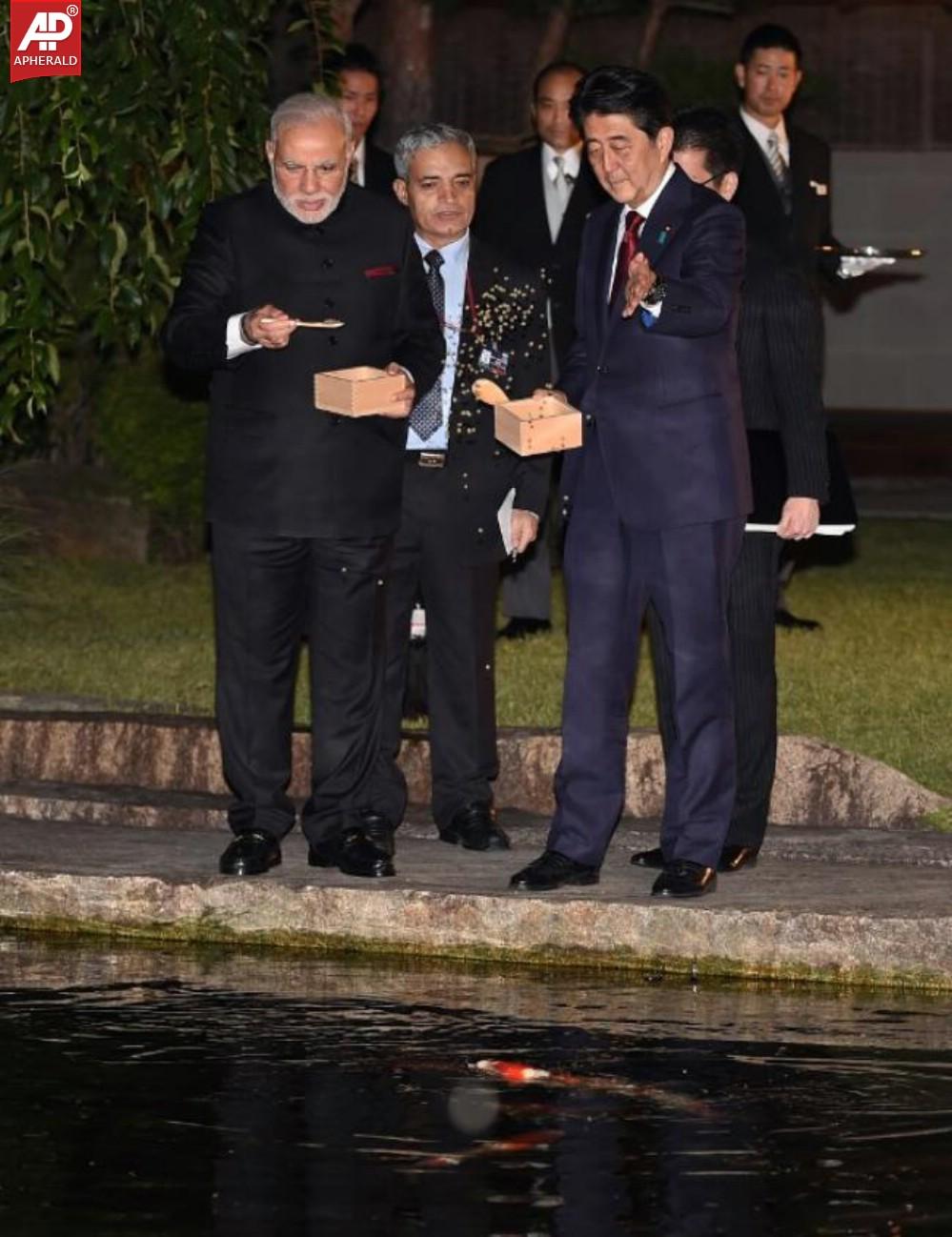 PM Narendra Modi Meets Japan PM Shinzo Abe