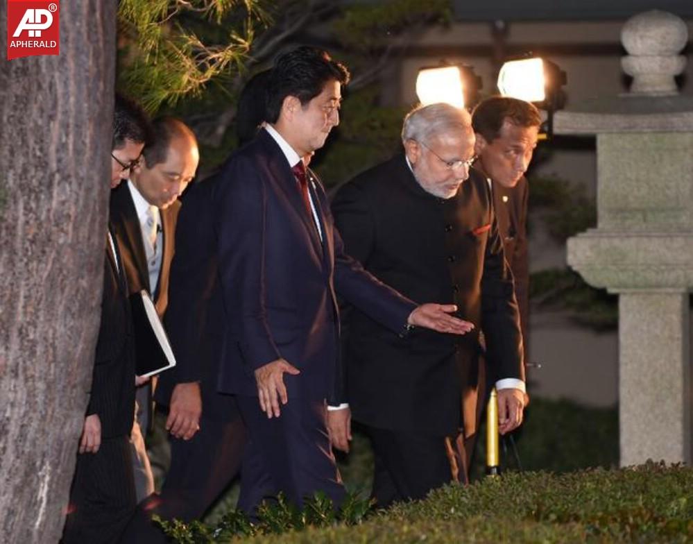 PM Narendra Modi Meets Japan PM Shinzo Abe