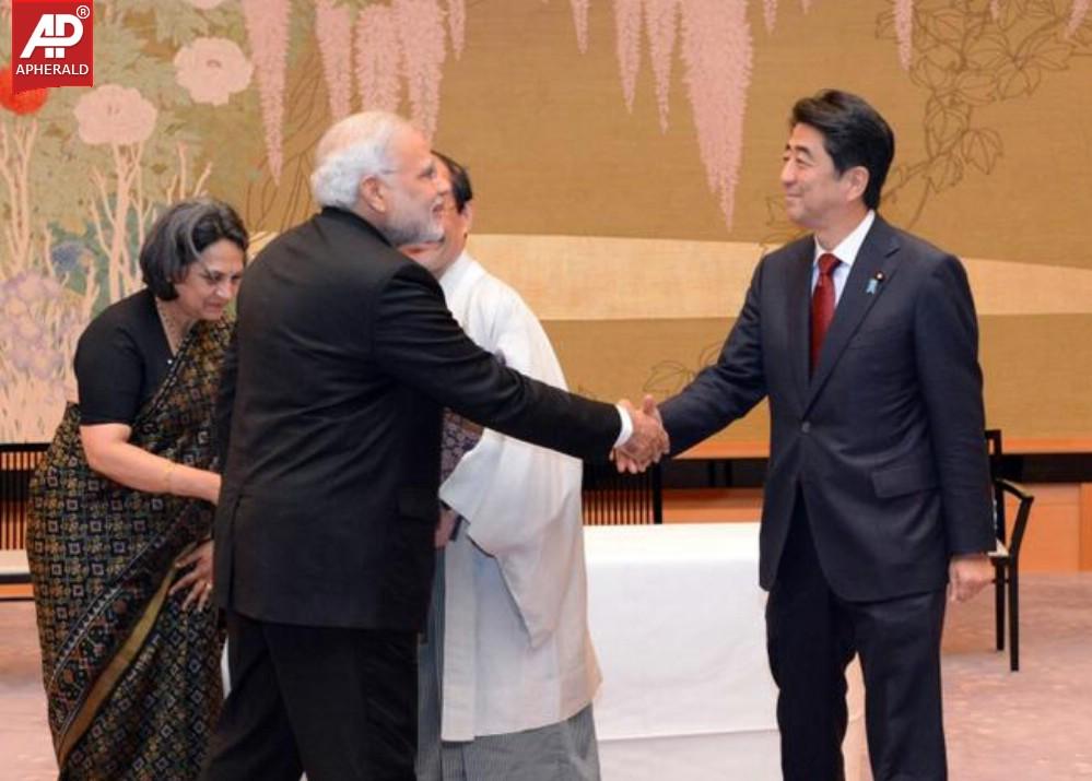 PM Narendra Modi Meets Japan PM Shinzo Abe