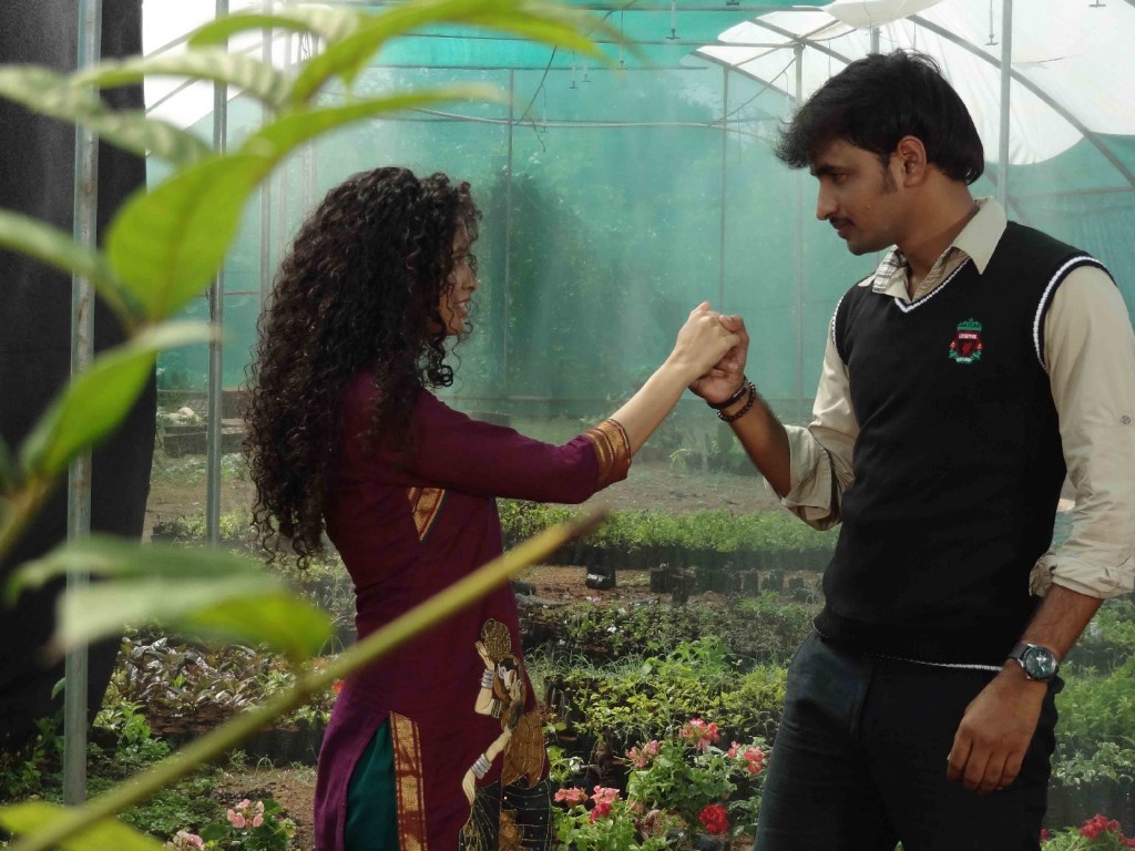 Pora Pove Movie New Stills