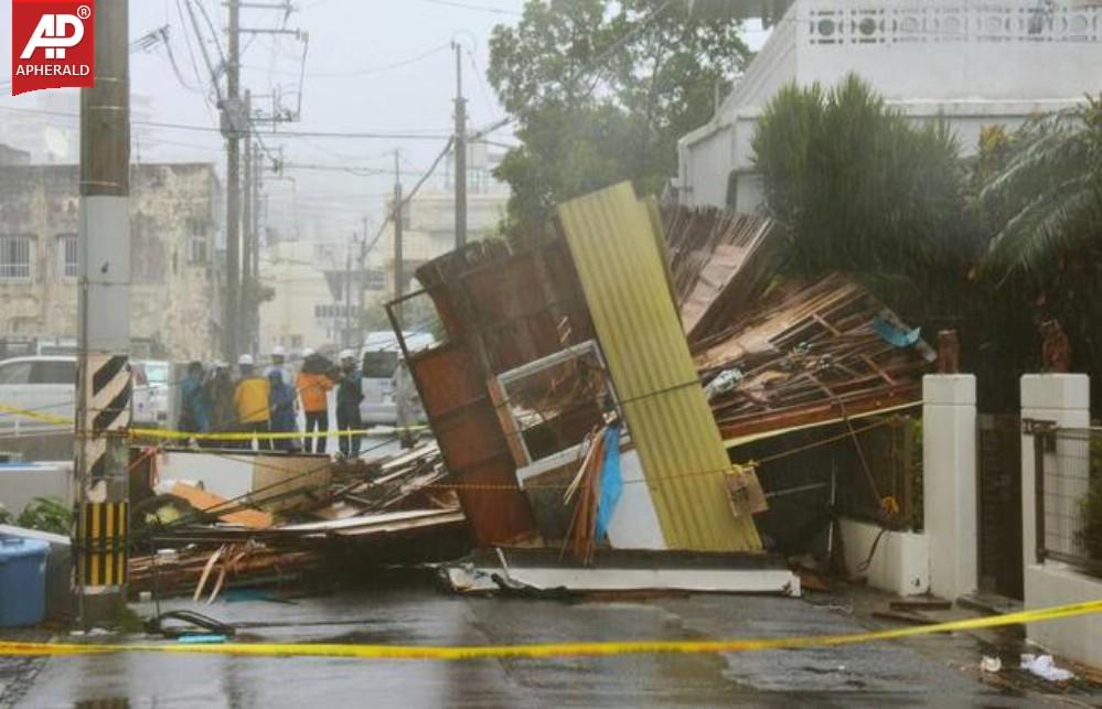 Powerful Typhoon Neoguri Lashes Japan Pics