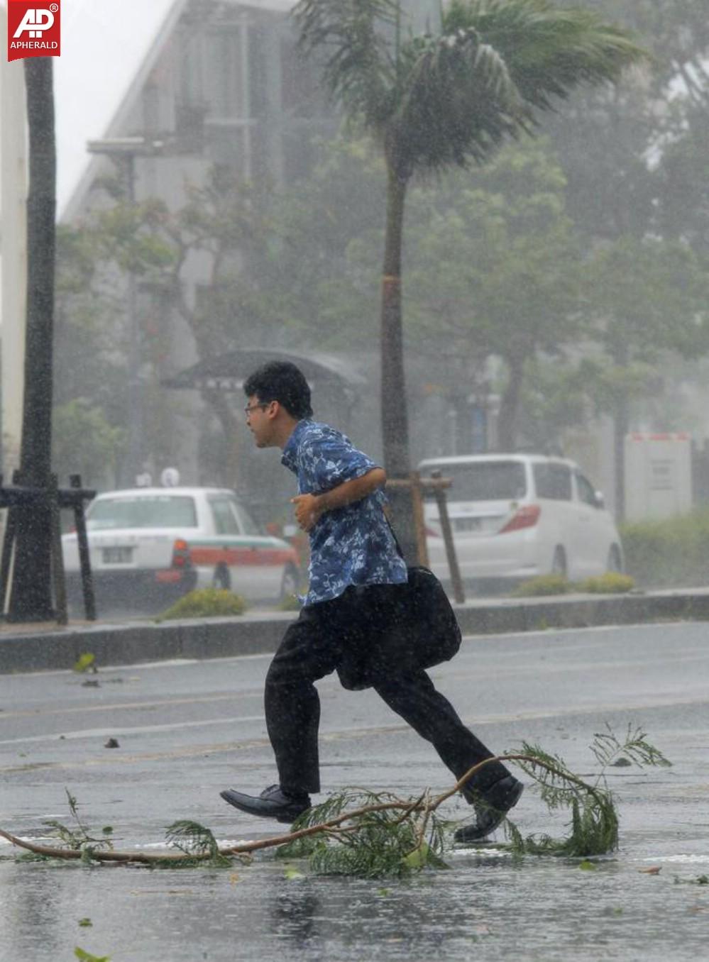 Powerful Typhoon Neoguri Lashes Japan Pics