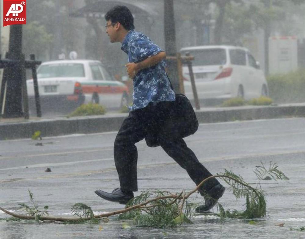 Powerful Typhoon Neoguri Lashes Japan Pics