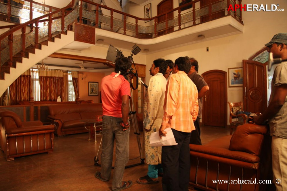 Pranaya Veedhullo Movie Working Stills
