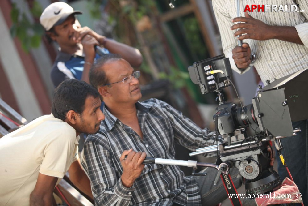 Pranaya Veedhullo Movie Working Stills