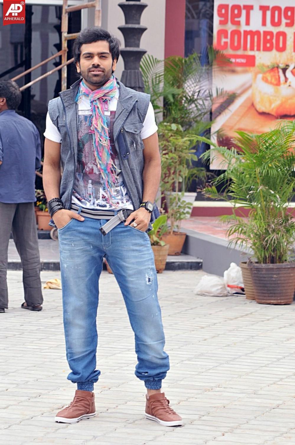 Prema Geema Jantha Nai Gallery