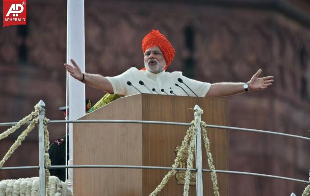 Prime Minister Narenda Modi At Red Fort