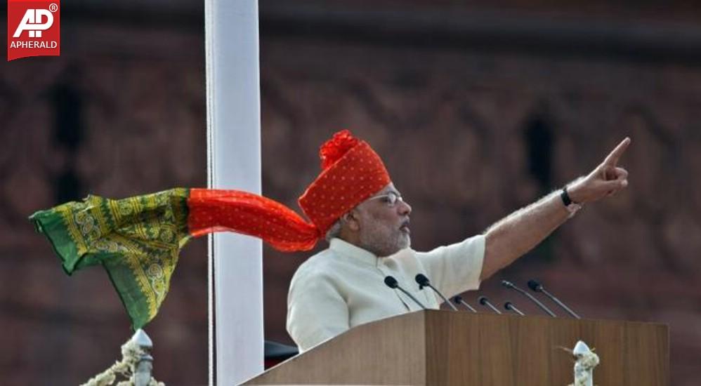 Prime Minister Narenda Modi At Red Fort