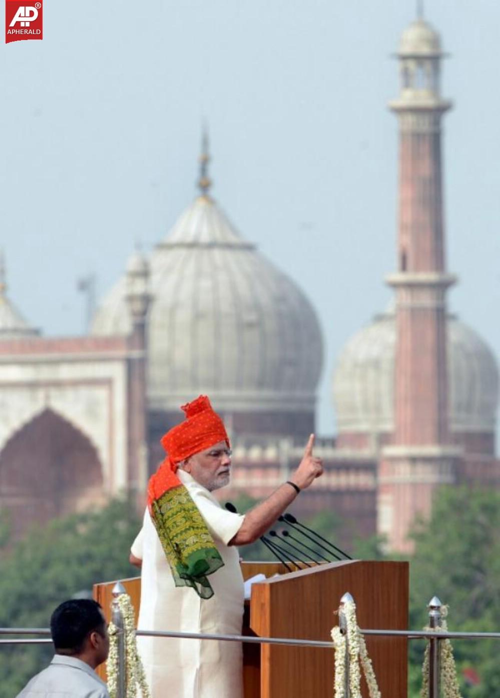 Prime Minister Narenda Modi At Red Fort