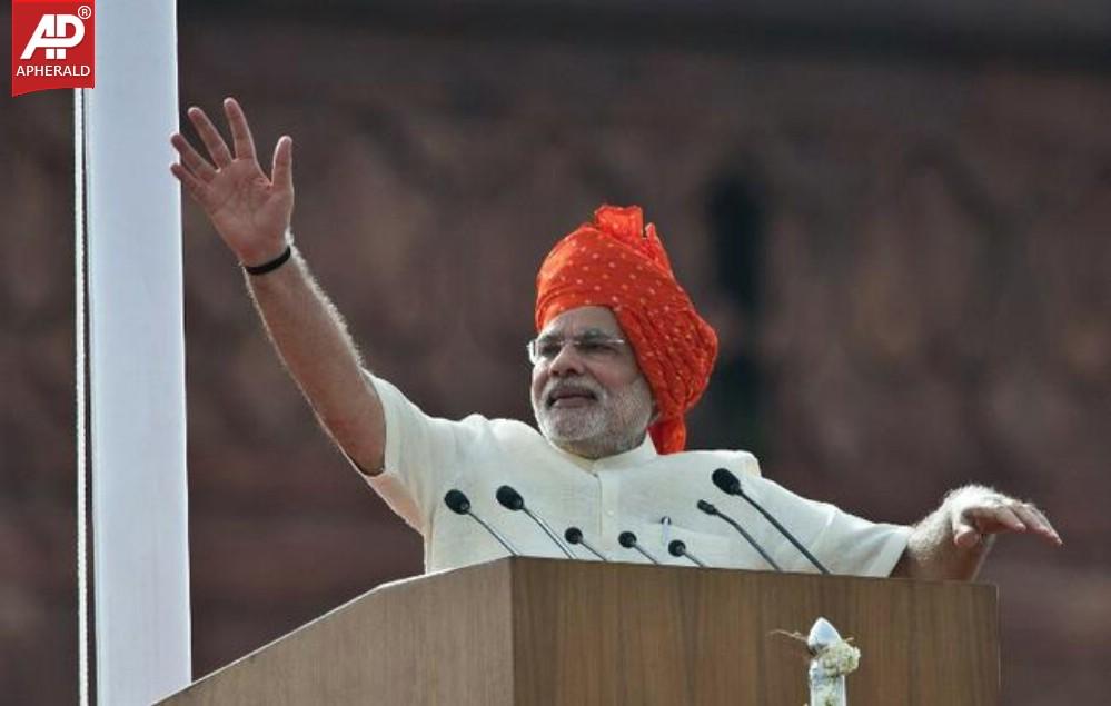 Prime Minister Narenda Modi At Red Fort