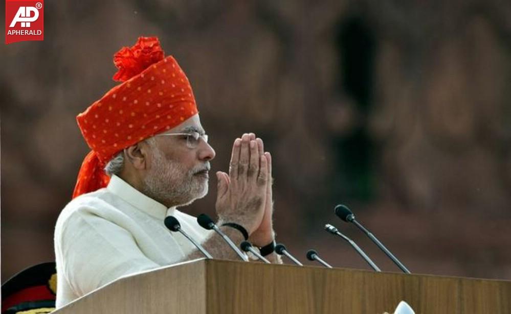 Prime Minister Narenda Modi At Red Fort