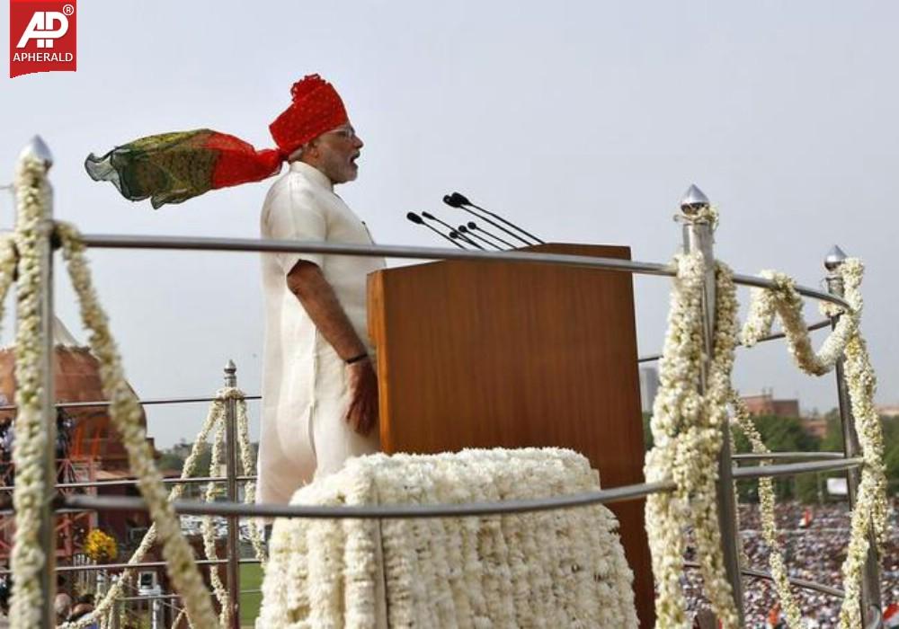 Prime Minister Narenda Modi At Red Fort