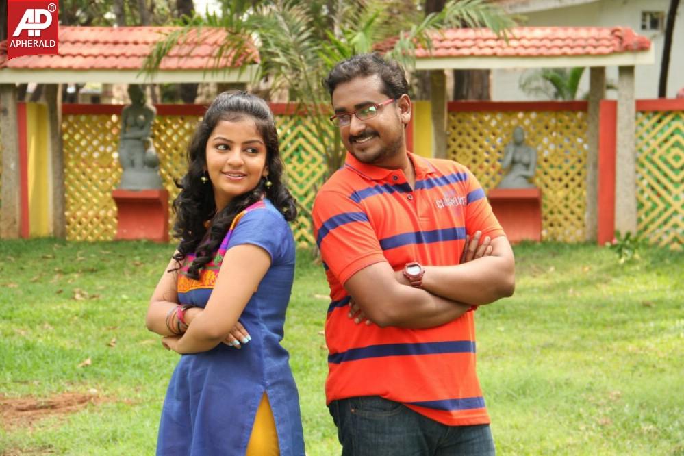 Puthiyathor Ulagam Seivom Movie Stills