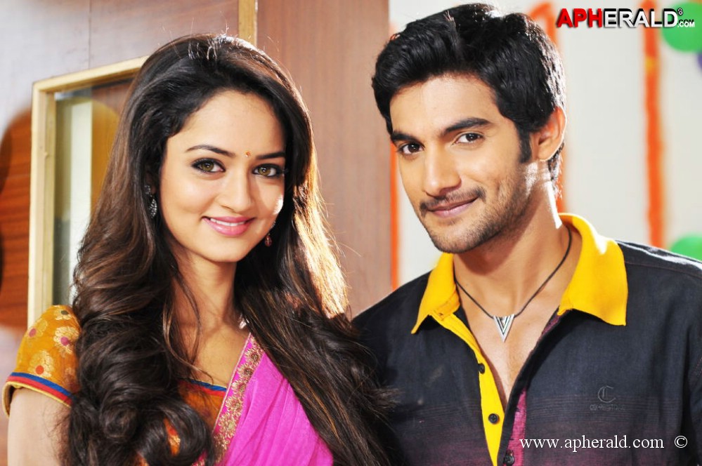 Pyar Mein Padipoyane New Photos